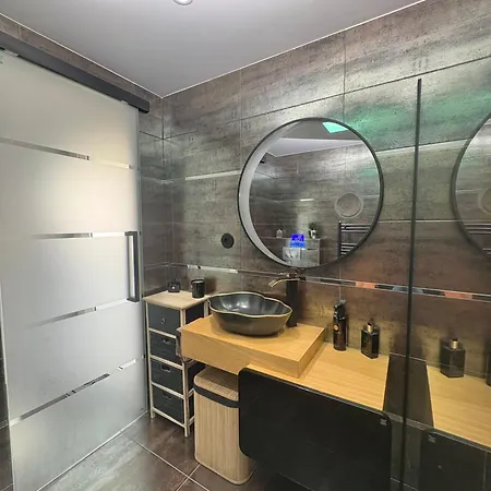 Avec Piscine 8 Personnes Villa