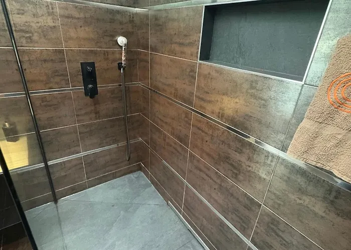 Avec Piscine 8 Personnes ヴィラ