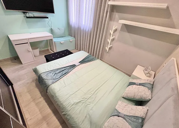 Avec Piscine 8 Personnes ヴィラ